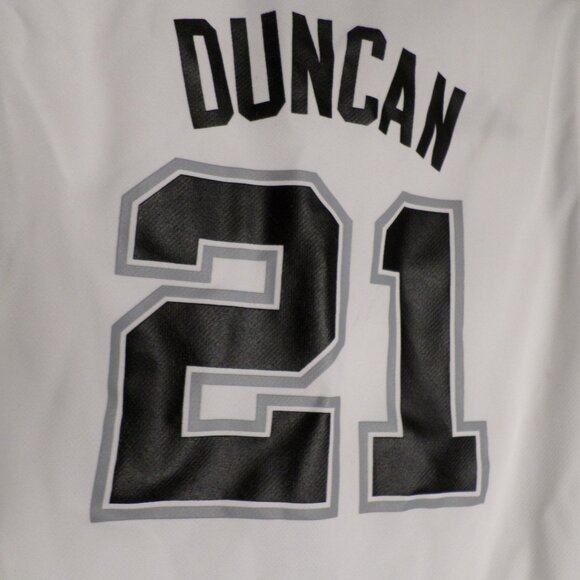 Adidas Spurs Tim Duncan #21 White Jersey Sz L NBA NWT Style R 2Lest - Picture 7 of 8